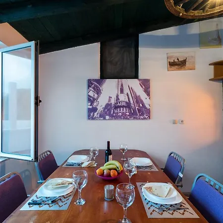 Luxury Ordulj With 2 Heated Pools,12-16 Pax Villa