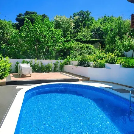 Luxury Ordulj With 2 Heated Pools,12-16 Pax Villa *