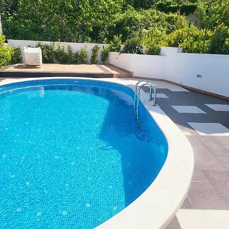 Luxury Ordulj With 2 Heated Pools,12-16 Pax Villa Srinjine