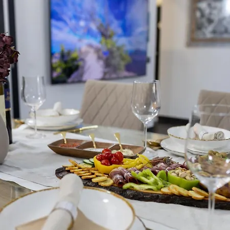 Luxury Ordulj With 2 Heated Pools,12-16 Pax Villa *
