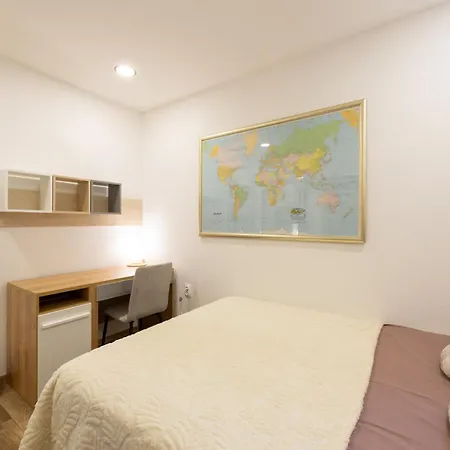 Luxury Ordulj With 2 Heated Pools,12-16 Pax Srinjine